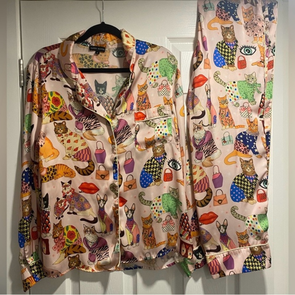 Karen mabon Pajamas